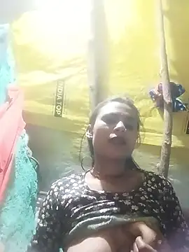 Snapshot of Cuty_priti chatting on 01/12/26, 04:23 Cuty priti online show from 01/12/26, 04:23