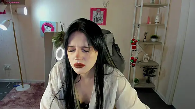 Lilith Wholsh online show from 01/06/26, 09:24