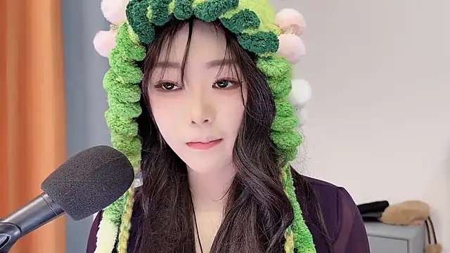 smalldaisy online show from 02/03/26, 03:04