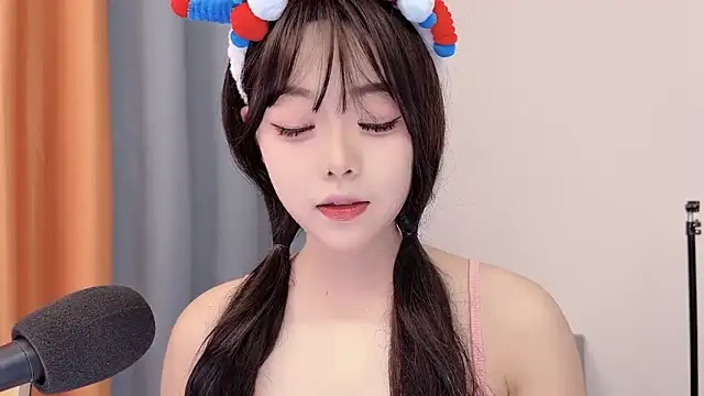 smalldaisy online show from 02/08/26, 01:31