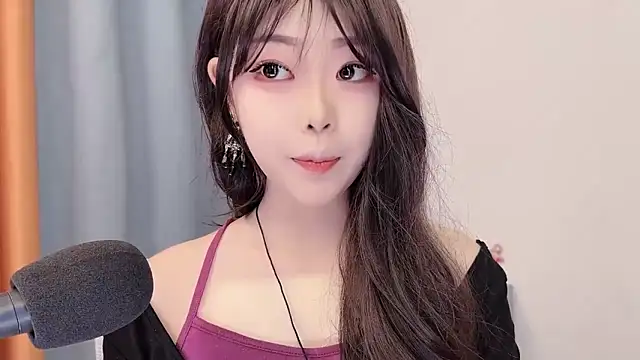 smalldaisy online show from 02/11/26, 01:54