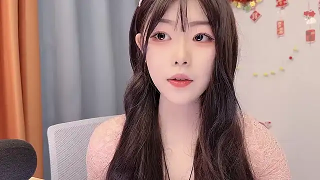 smalldaisy online show from 02/16/26, 01:57