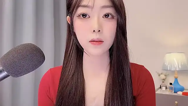 smalldaisy online show from 04/05/26, 02:20