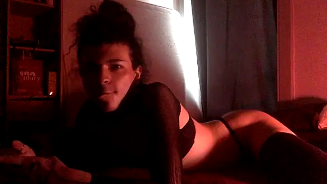 TheHellebora online show from 12/19/25, 01:29