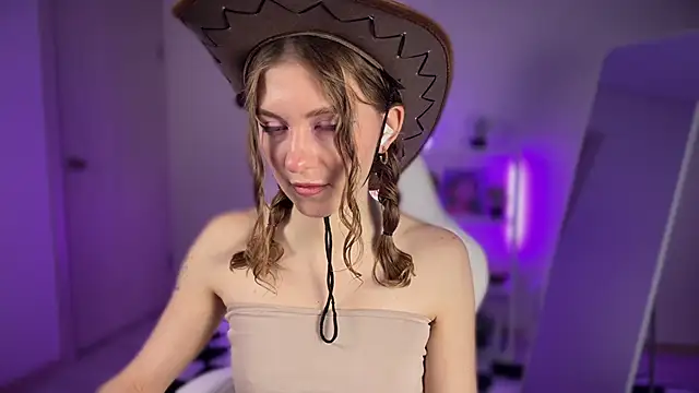 KellySunn online show from 04/04/26, 08:12