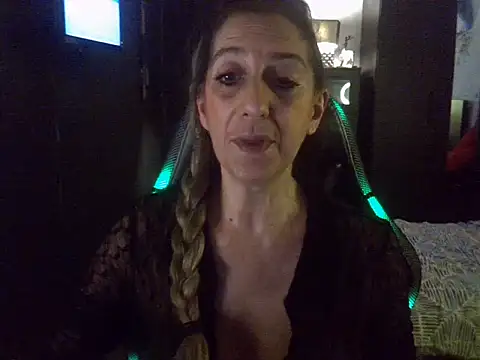 Snapshot of labelgecoquine chatting on 12/16/25, 07:52 labelgecoquine online show from 12/16/25, 07:52