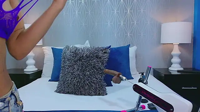 VioletGracee online show from 02/02/26, 12:26