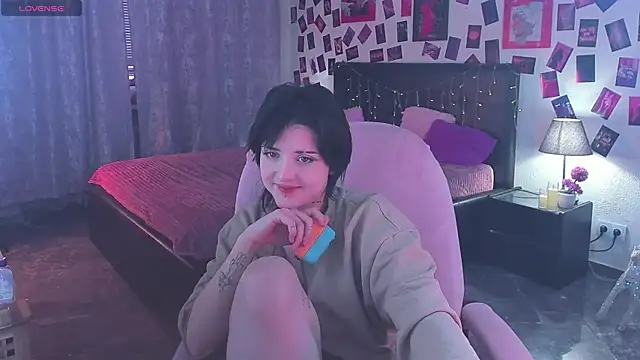 SarahShelby online show from 02/12/26, 11:27