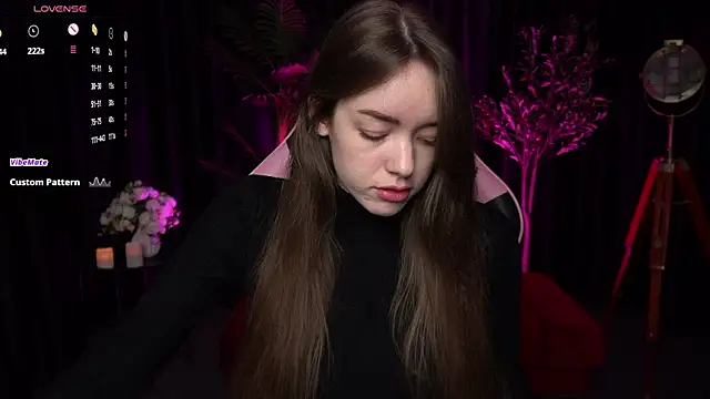 Velouraa online show from 03/12/26, 10:38