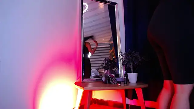 Emilyy05  online show from 02/25/26, 03:05