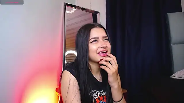 Emilyy05  online show from 03/26/26, 01:11