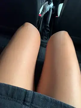 Snapshot of bety13 chatting on 02/24/26, 09:29 bety13 online show from 02/24/26, 09:29