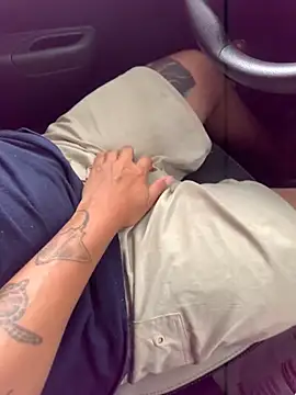 Snapshot of bety13 chatting on 03/01/26, 02:52 bety13 online show from 03/01/26, 02:52