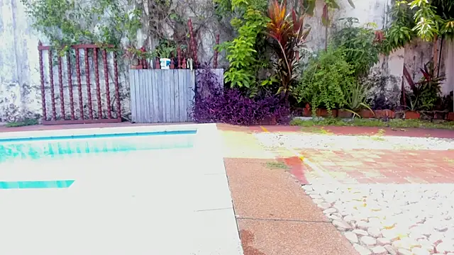 Niky Thomson online show from 01/10/26, 06:42