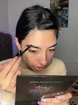 junorise23 online show from 02/16/26, 03:35