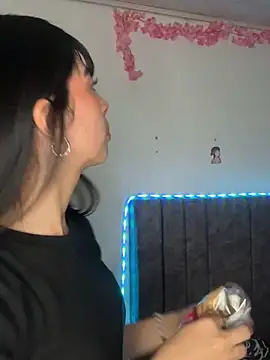 junorise23 online show from 04/13/26, 04:29