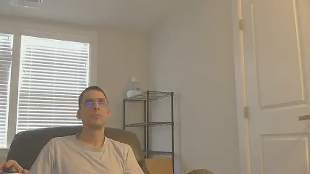 SissyJosh online show from 12/22/25, 09:01