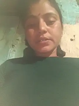 Snapshot of Madhu_cute chatting on 02/25/26, 03:32 Madhu cute online show from 02/25/26, 03:32