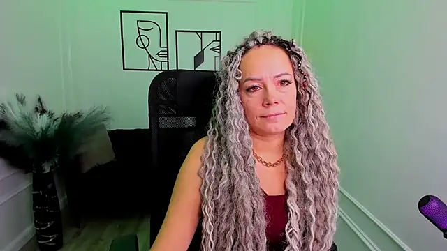 SamanthaReider online show from 01/12/26, 11:15