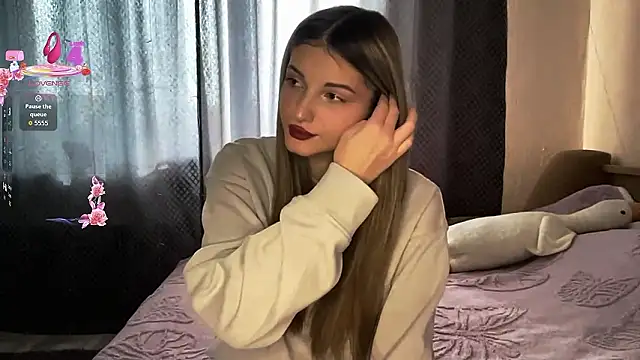 Snapshot of EmllyLighty chatting on 02/06/26, 08:18 EmllyLighty online show from 02/06/26, 08:18