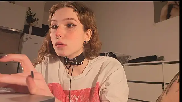 Snapshot of poli_blink chatting on 03/05/26, 06:15 poli blink online show from 03/05/26, 06:15