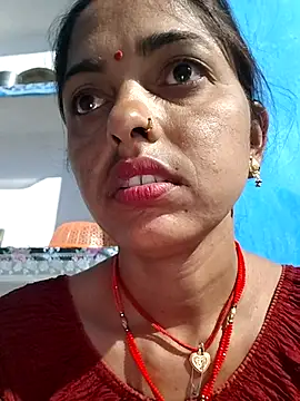 Snapshot of Mahima_rani34 chatting on 02/22/26, 10:52 Mahima rani34 online show from 02/22/26, 10:52