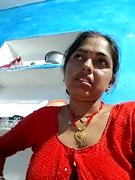 Snapshot of Mahima_rani34 chatting on 02/27/26, 10:43 Mahima rani34 online show from 02/27/26, 10:43
