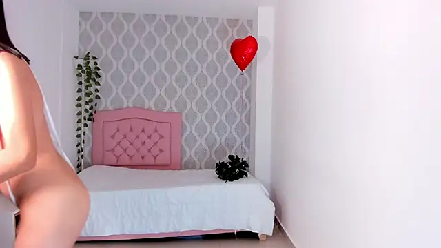 Zenith glow online show from 02/05/26, 09:30