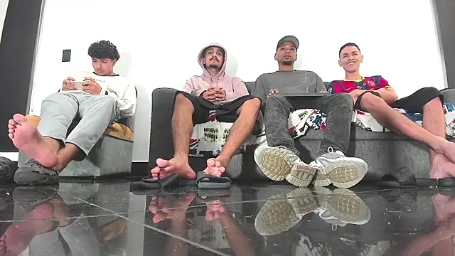 colombian alphas online show from 12/21/25, 04:30