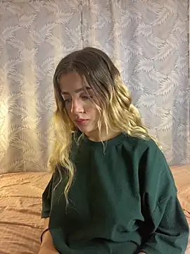 cute emmma online show from 02/04/26, 11:27