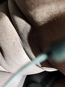 Snapshot of daddy_raj1208 chatting on 12/20/25, 06:15 daddy raj1208 online show from 12/20/25, 06:15