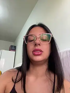 Snapshot of jujuarantes__2026 chatting on 02/25/26, 12:37 jujuarantes 2026 online show from 02/25/26, 12:37