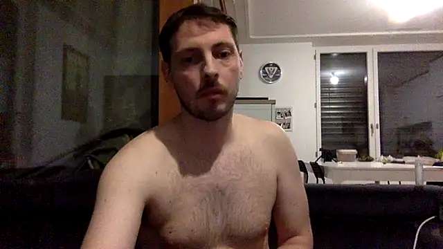 Snapshot of amateurslave chatting on 12/21/25, 05:58 amateurslave online show from 12/21/25, 05:58