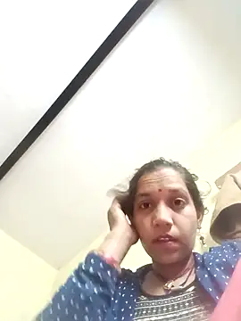 Karishma singh online show from 02/22/26, 09:13