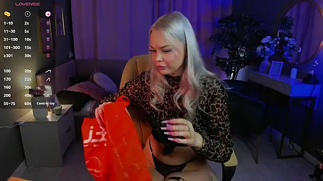 Leslie Caronn online show from 03/05/26, 07:37