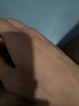 Grossebite2905 online show from 04/19/26, 01:27