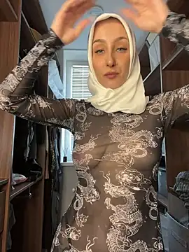LuxBrunette  online show from 05/22/26, 06:09