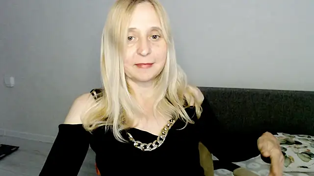 MiLenaMilf online show from 03/18/25, 08:03