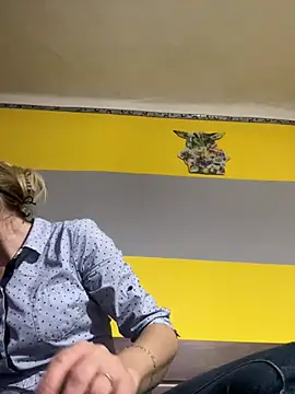 SexyMamiVee online show from 03/24/26, 04:45