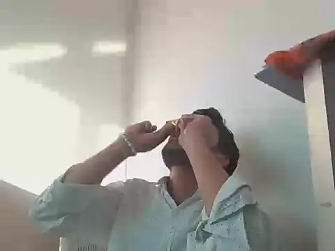 Snapshot of badaa_lund chatting on 04/02/26, 11:41 badaa lund online show from 04/02/26, 11:41