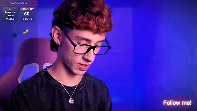 Kitsuneplay  online show from 01/06/26, 10:45