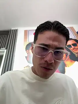 Latin Paisa Boy online show from 03/13/26, 08:37