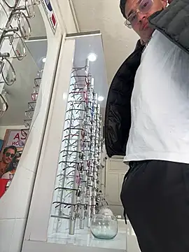 Latin Paisa Boy online show from 03/19/26, 05:39