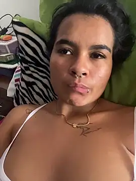 Chloe cortes online show from 05/17/26, 07:32