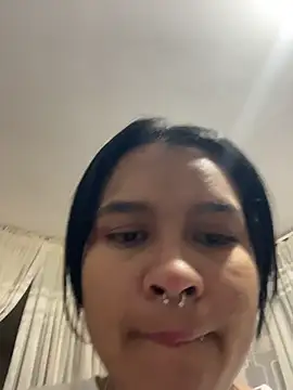 Chloe cortes online show from 05/20/26, 05:35