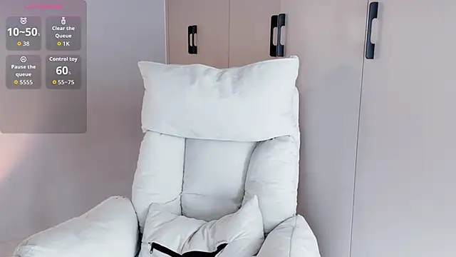 Kisswana online show from 02/24/26, 07:28