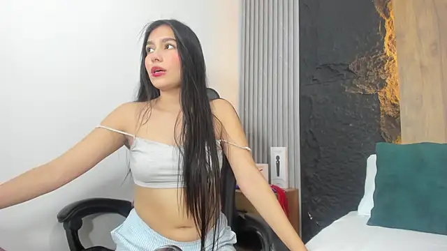 lila lain online show from 04/01/26, 03:18