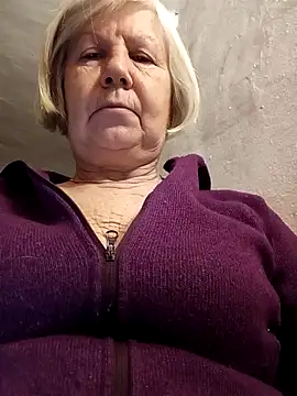 Snapshot of KlaudiaDarling chatting on 01/11/26, 03:00 KlaudiaDarling online show from 01/11/26, 03:00