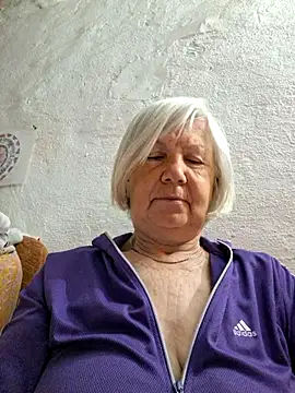 KlaudiaDarling online show from 05/19/26, 02:29