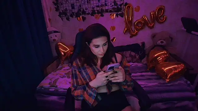 AlisiaRose online show from 03/28/26, 08:30
